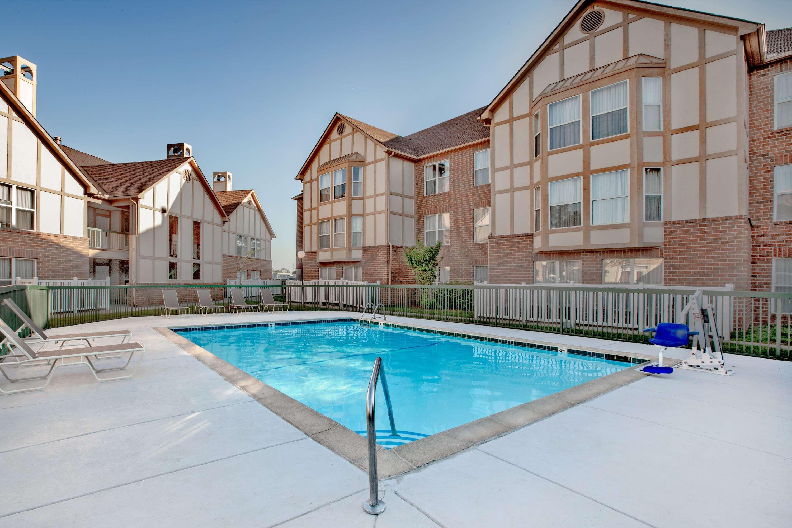 Affordable Suites Of America Detroit-Warren Luaran gambar